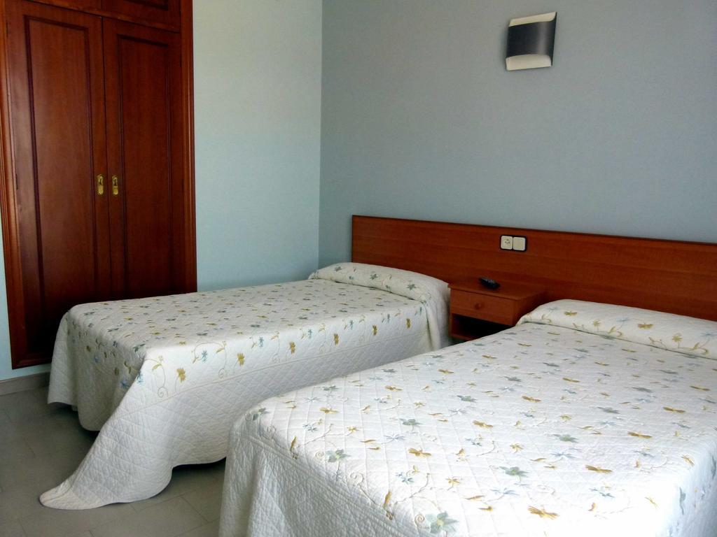 Hostal Chiquin Tapia De Casariego Dış mekan fotoğraf