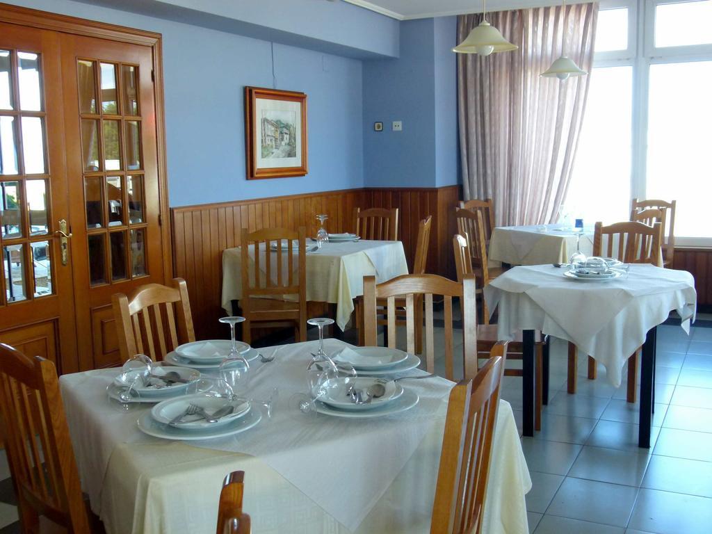 Hostal Chiquin Tapia De Casariego Dış mekan fotoğraf